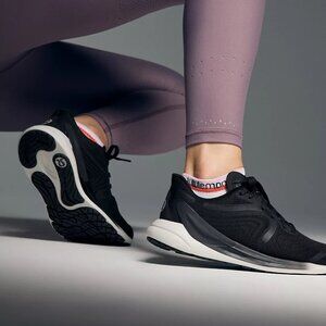 Lululemon BlissFeel 2 Run Black White Running Shoes Sneakers Women